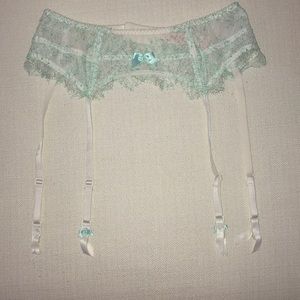 Victoria’s Secret Garter Belt